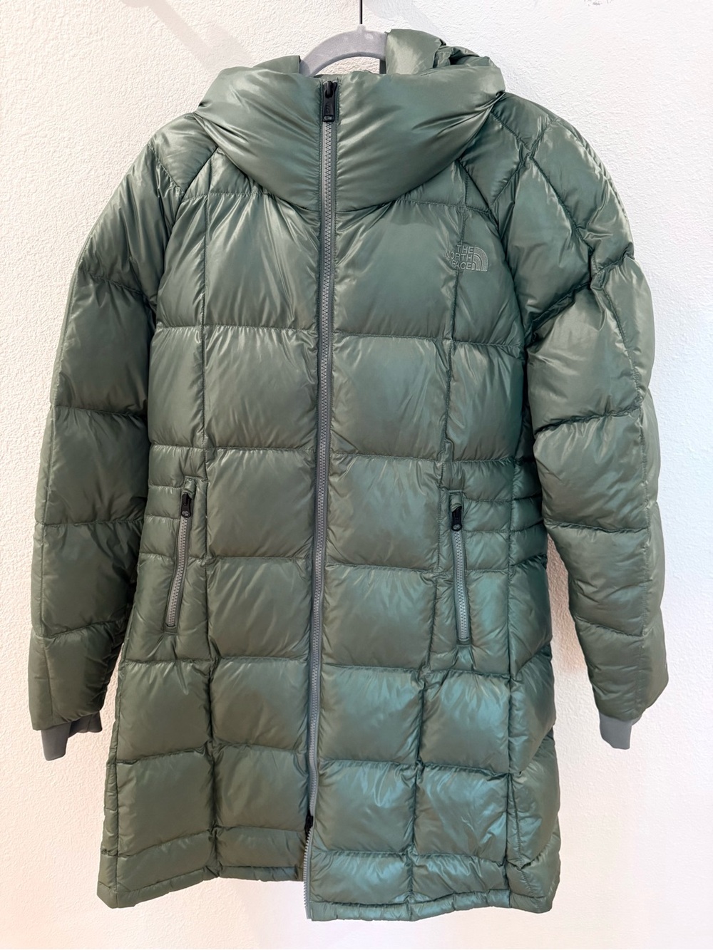 The North Face Women's Light Green Hooded Down Coat